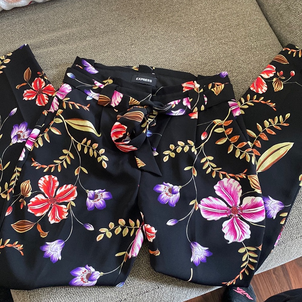 Floral pattern dress pants